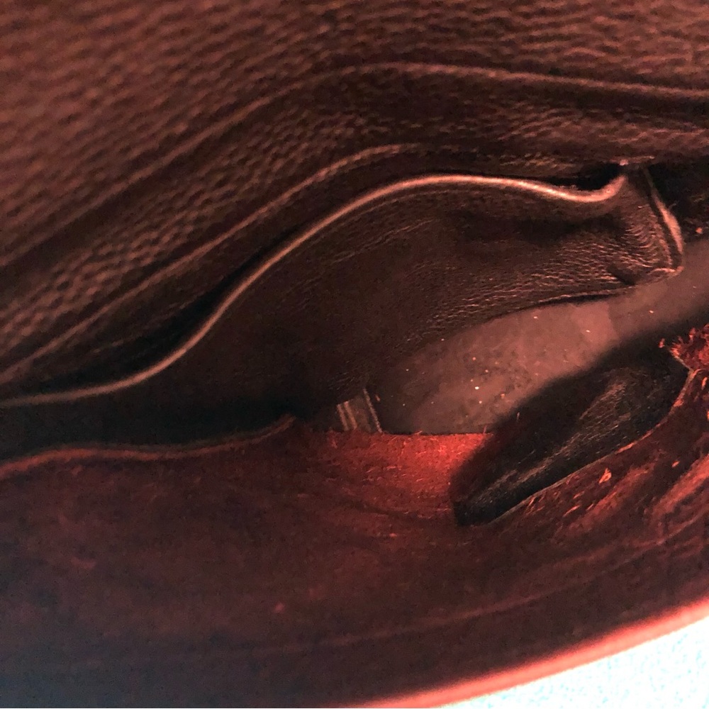 Thomas Leathers New Angle Soft Touch Crossbody Le… - image 7